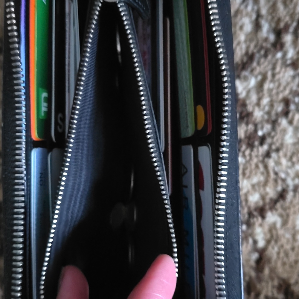 Authentic Givenchy Wallet - Picture 5 of 8